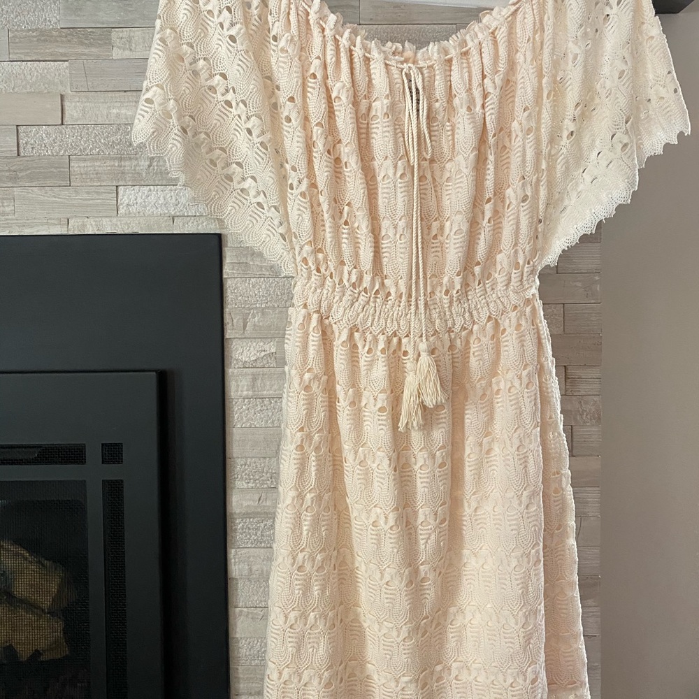 Cream Max Studio crocheted dress size XS